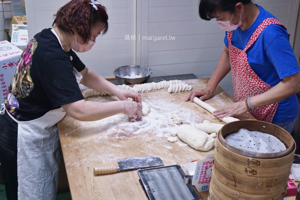 龍城市場上海小籠包。老麵發酵有嚼勁｜台北松山區人氣美食