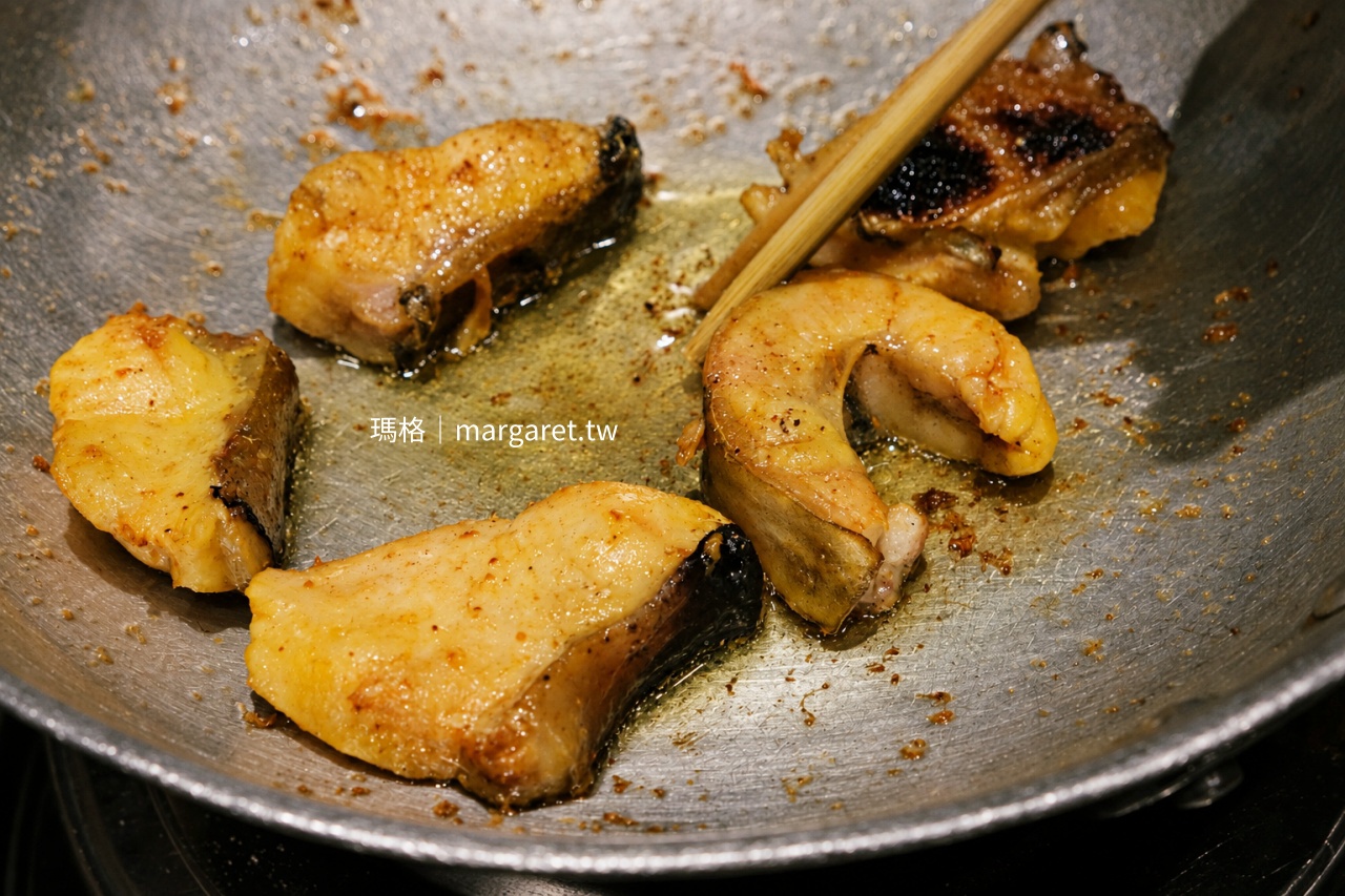 河內 Chả Cá 薑黃蒔蘿烤魚歷史介紹與餐桌上的魚料理