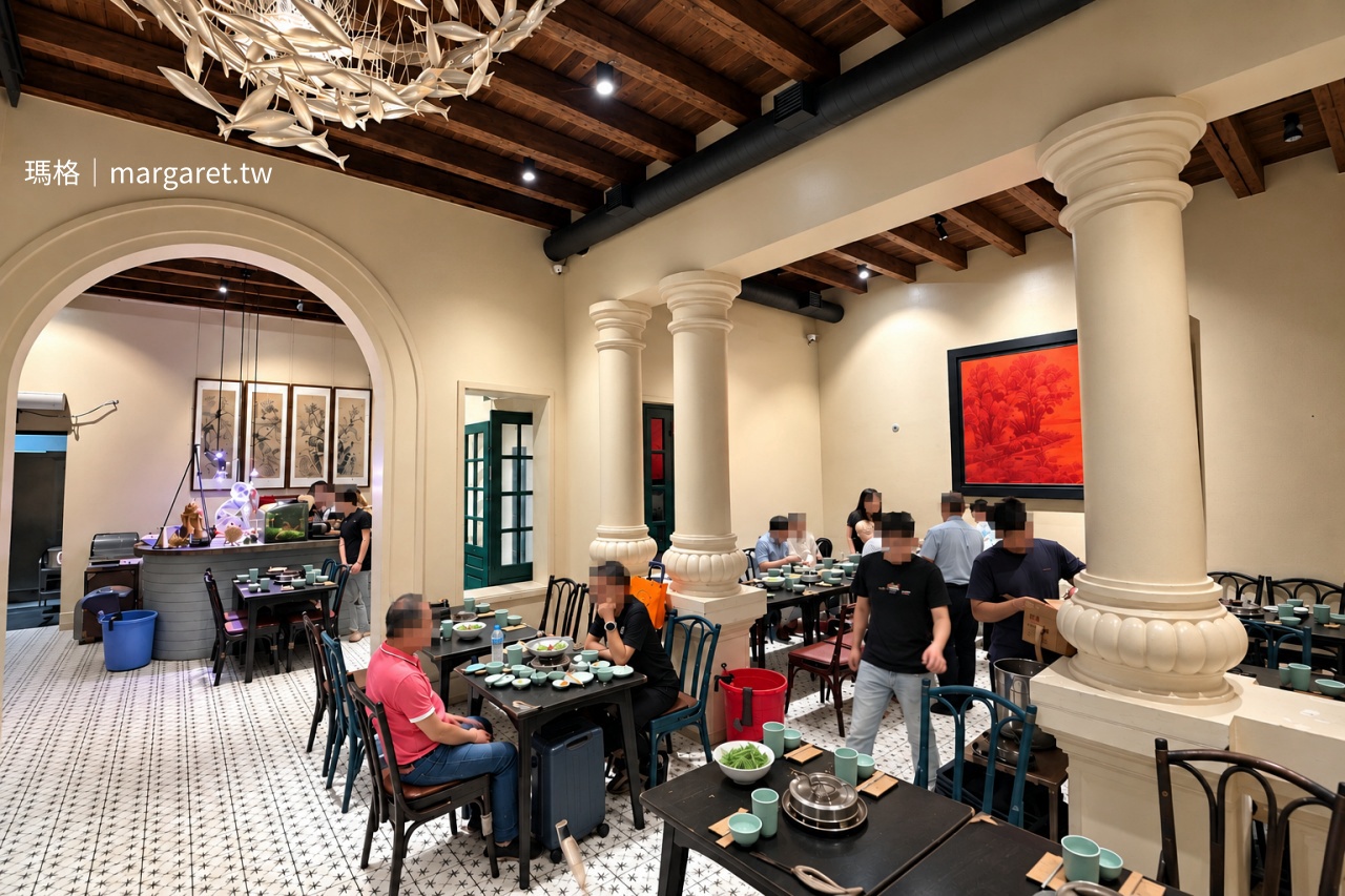 河內 Chả Cá Thăng Long 老洋樓餐廳室內用餐空間