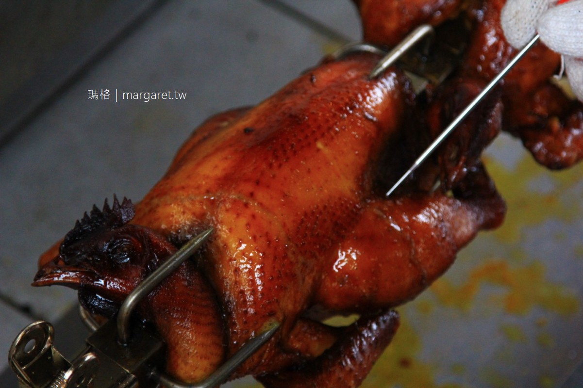 VTCC BBQ台南最潮外帶烤雞。每週開烤三天少量預訂｜黃羽土雞。特製醃料。直火柴燒