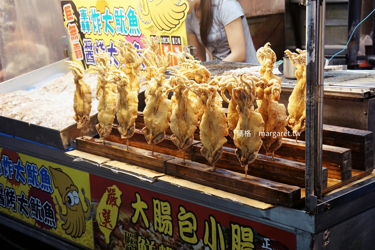 高雄六合夜市 轟炸大魷魚 現炸大魷魚攤位香氣四溢