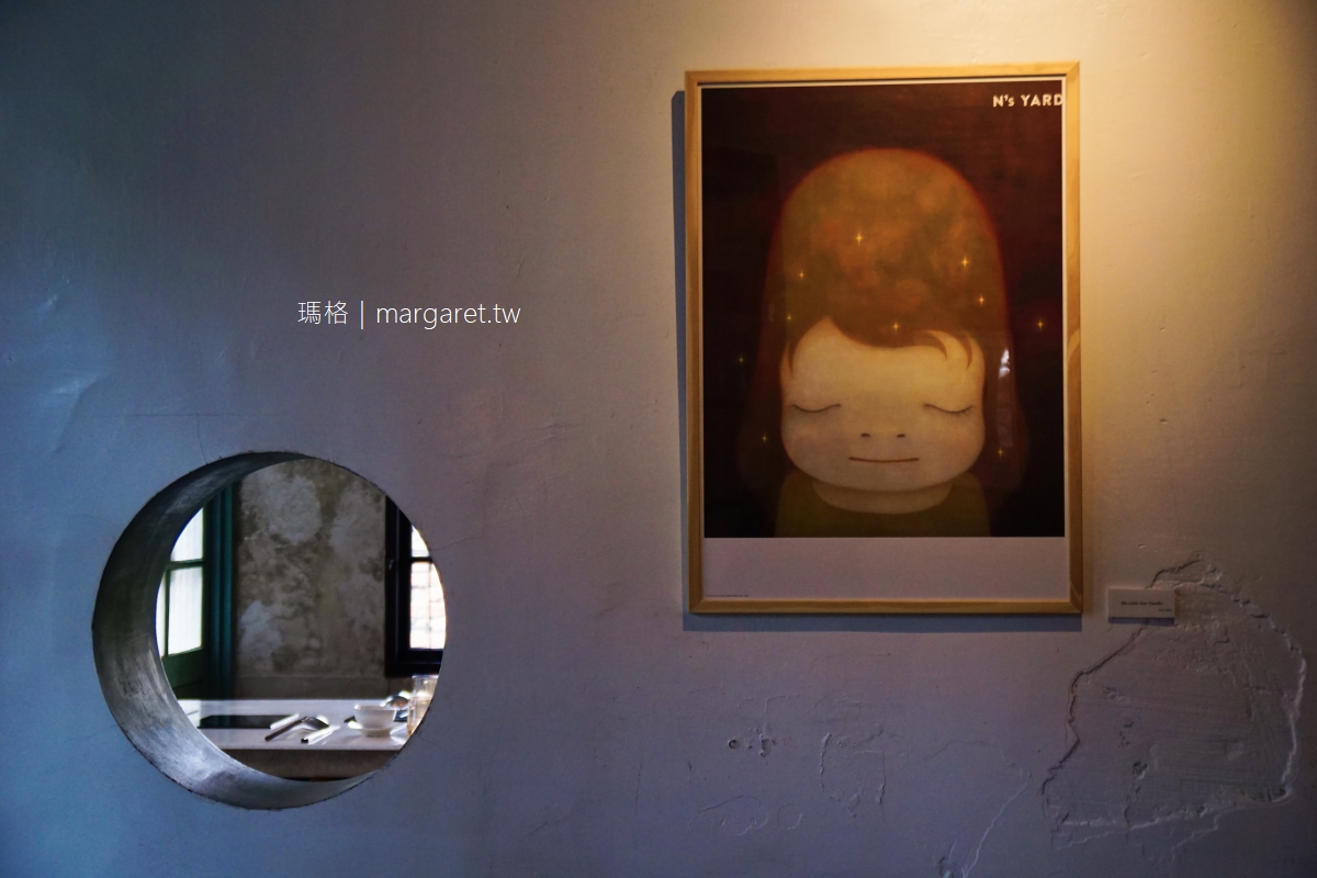 奈良美智到台南。唯一可以合照的地方｜毛房藝術收藏展 x 納涼美智柚子塔