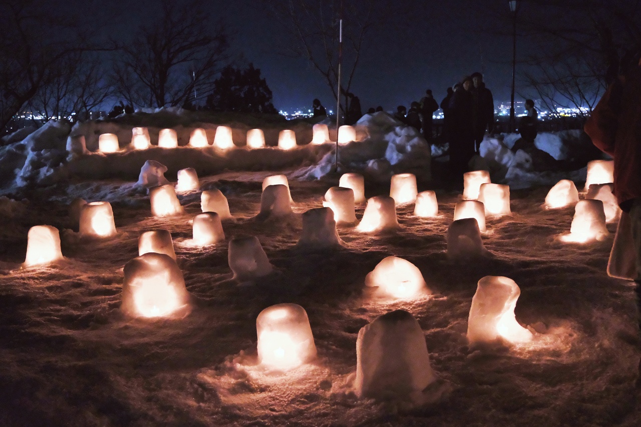 橫手公園。秋田雪屋祭經典場景｜走進韓劇《IRIS》裡的夢幻雪國
