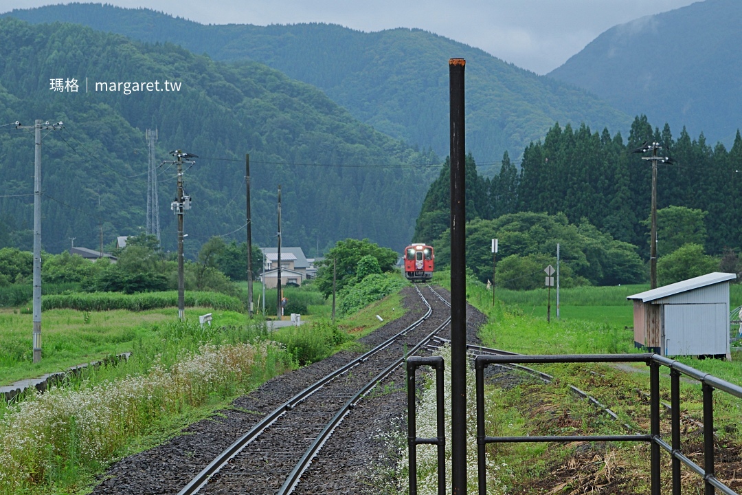 日本微笑鐵道。秋田內陸縱貫線｜夢幻山林 x 稻田藝術 x 包車體驗