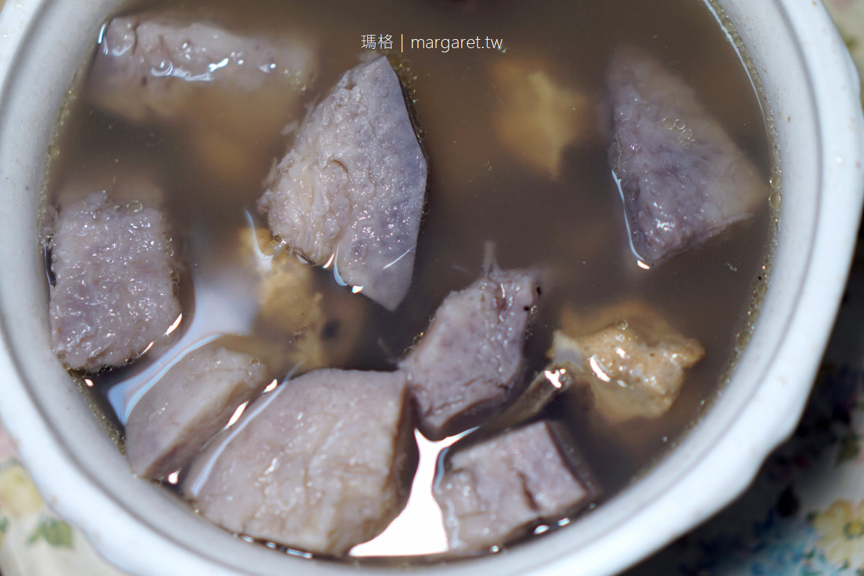 隨意食堂 芋頭排骨湯 鬆軟芋頭特寫