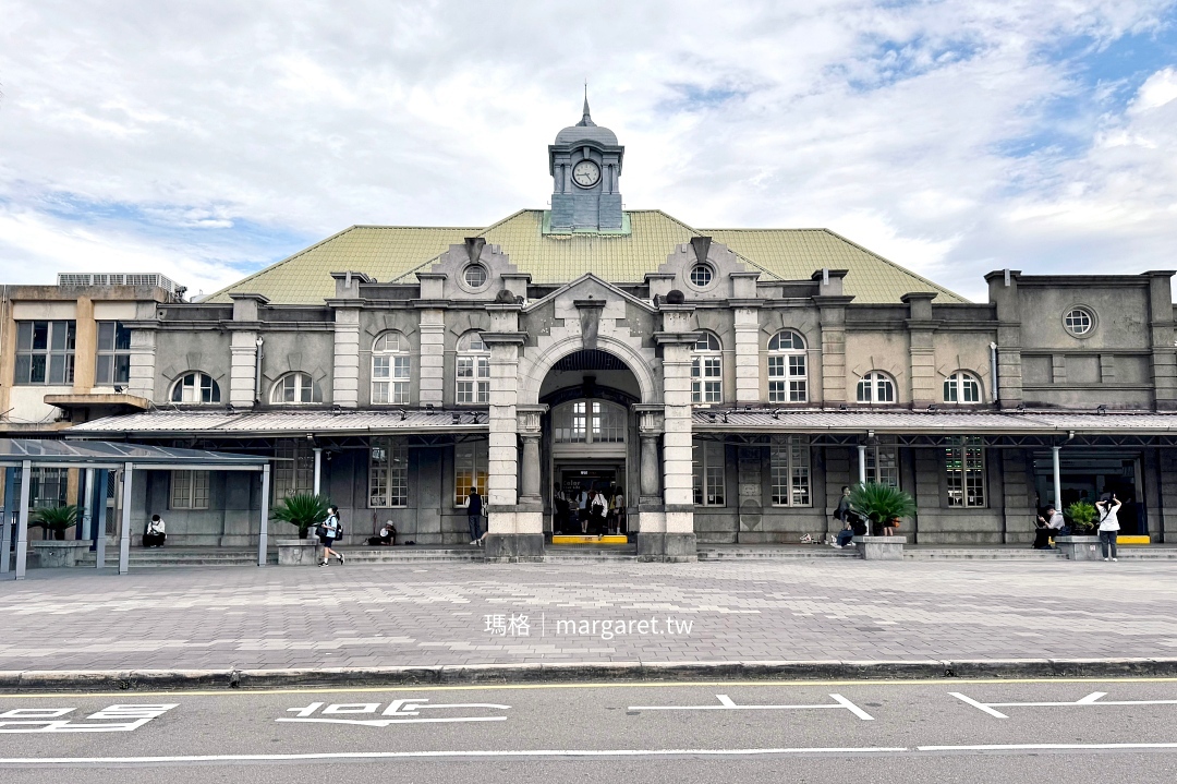 百年國定古蹟新竹火車站外觀。