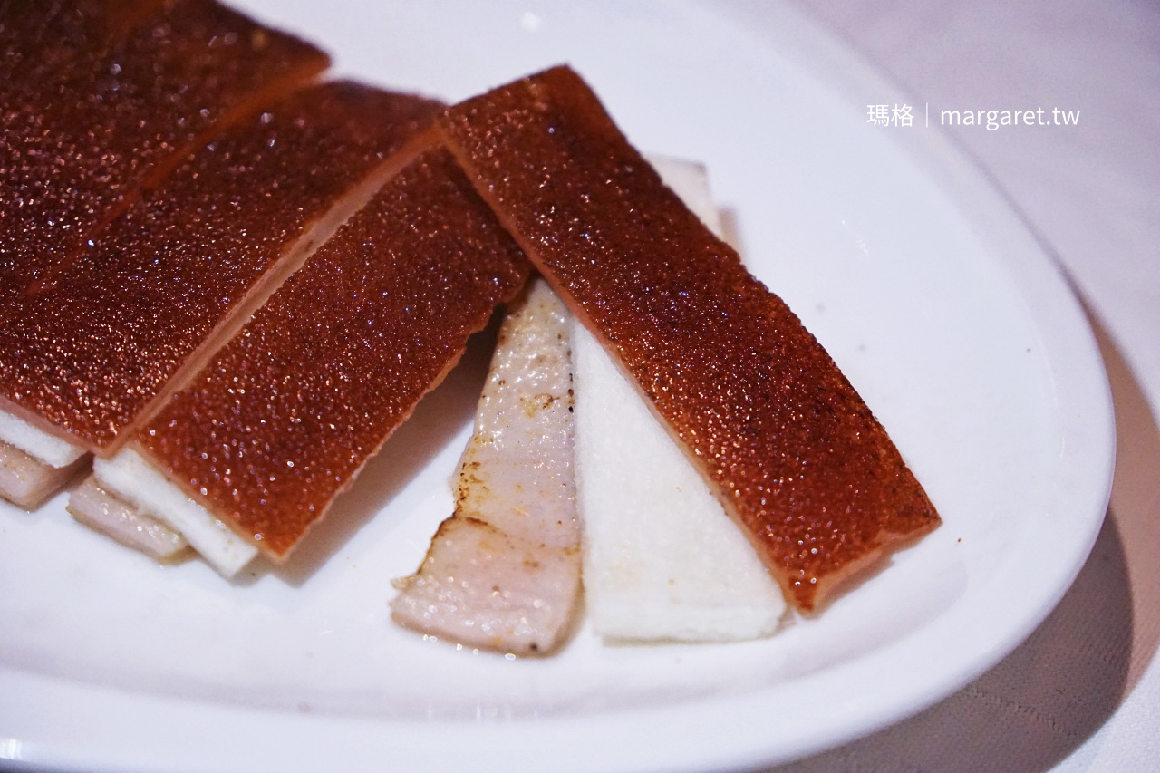 雅閣中餐廳 金陵燒乳豬 酥脆餅皮一