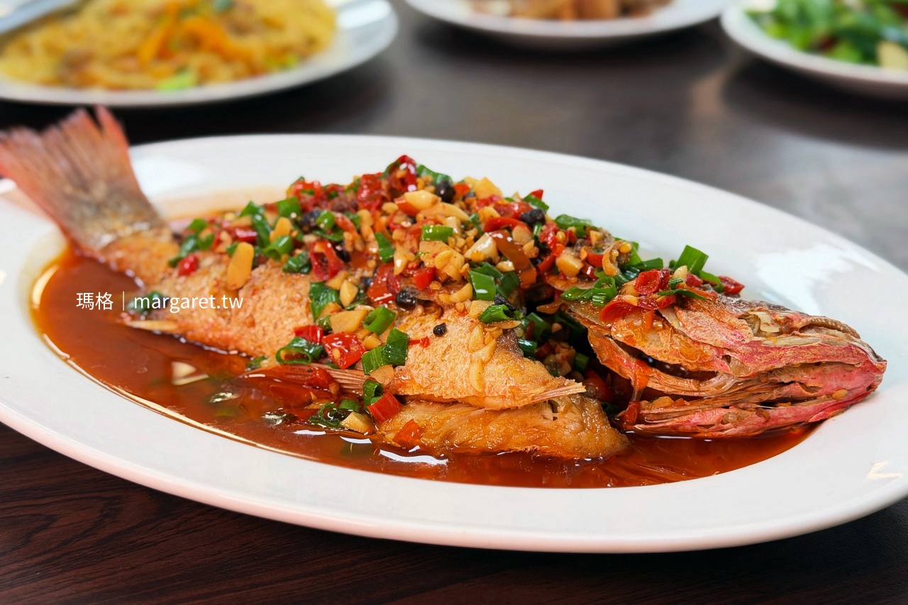 嘉義蕭師傅川湘美食｜從剁椒魚到糖醋排骨，一桌合菜五湖四海