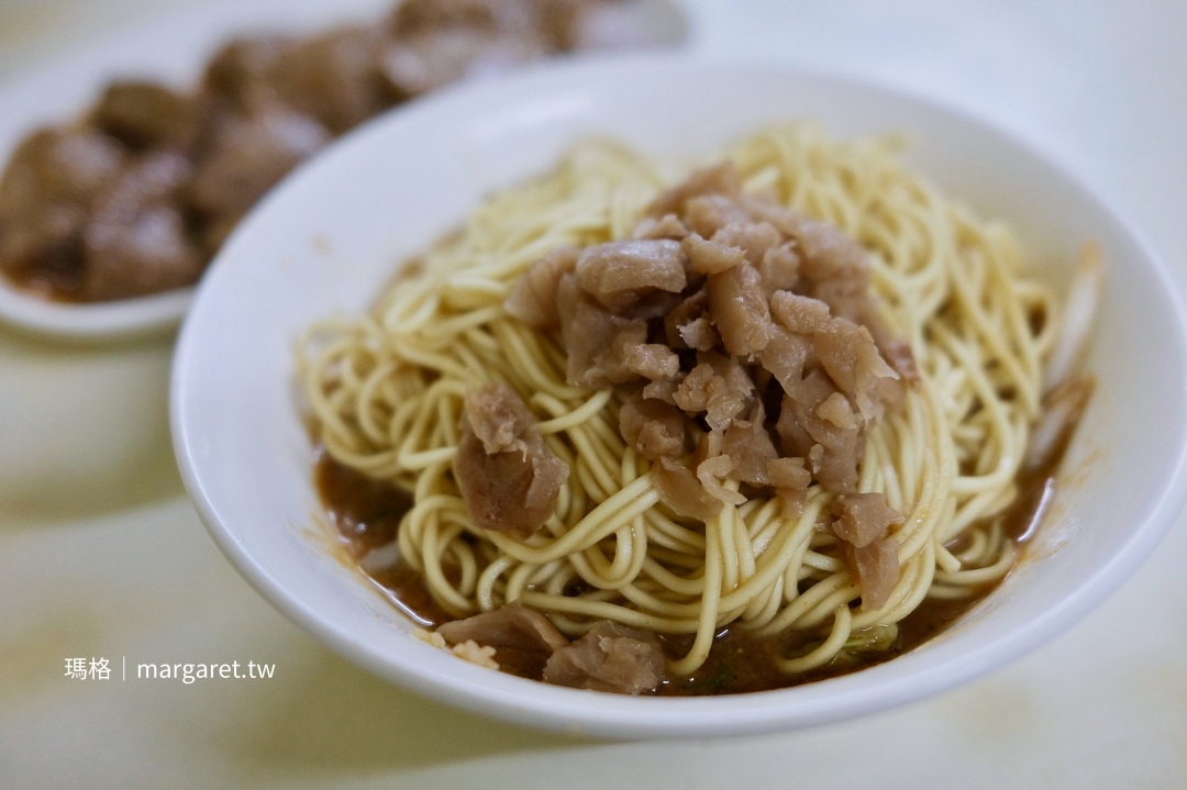 福記餛飩。屏東夜市百年美味｜巷子裡的人氣炸餛飩、蘿蔔炸醬麵