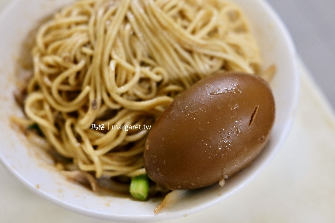 福記餛飩。屏東夜市百年美味｜巷子裡的人氣炸餛飩、蘿蔔炸醬麵