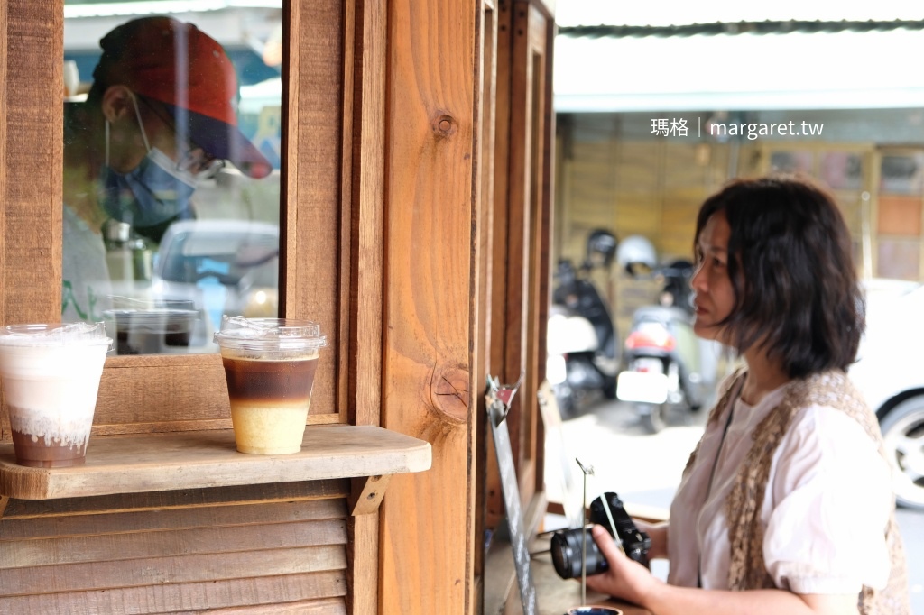 Supiido Cafe スピード。宮廟旁的日式外帶咖啡店｜嘉義街角老屋慢速立飲