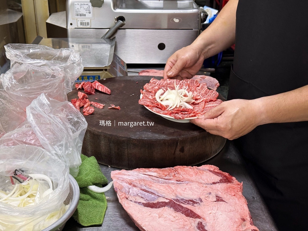 嘉義佳園汕頭火鍋。師承屏東新園｜好肉、好湯、好料、自製沙茶