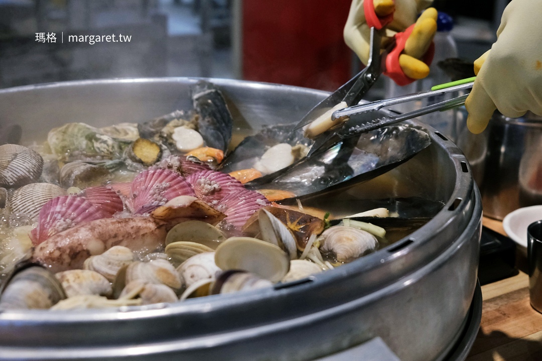 澤家貝殼蒸鍋 택이네 조개전골。釜山1號開琴店｜澎湃海鮮視覺震撼