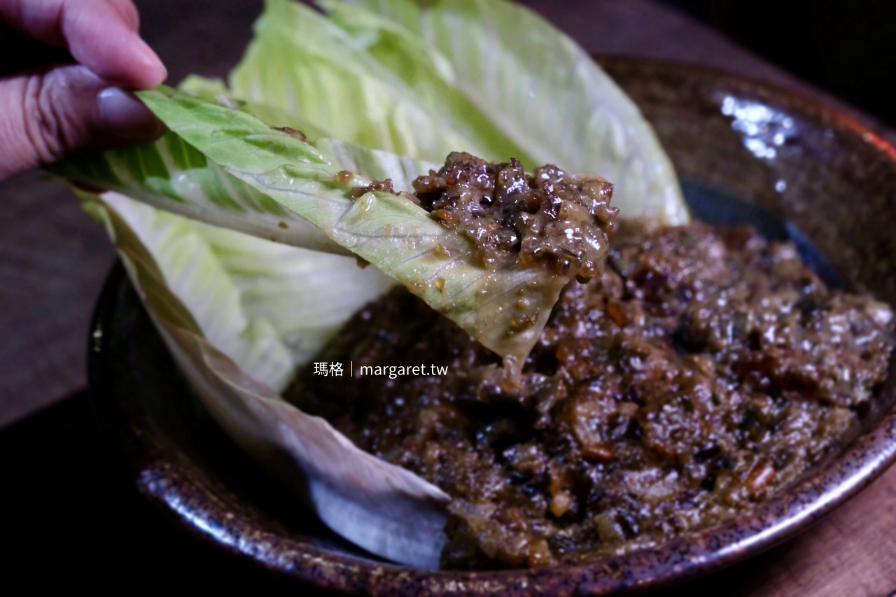 碳少年黑嚕嚕套餐「蘿蔓剁椒皮蛋」。