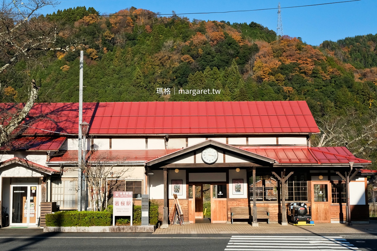鳥取若櫻車站晴天風景。