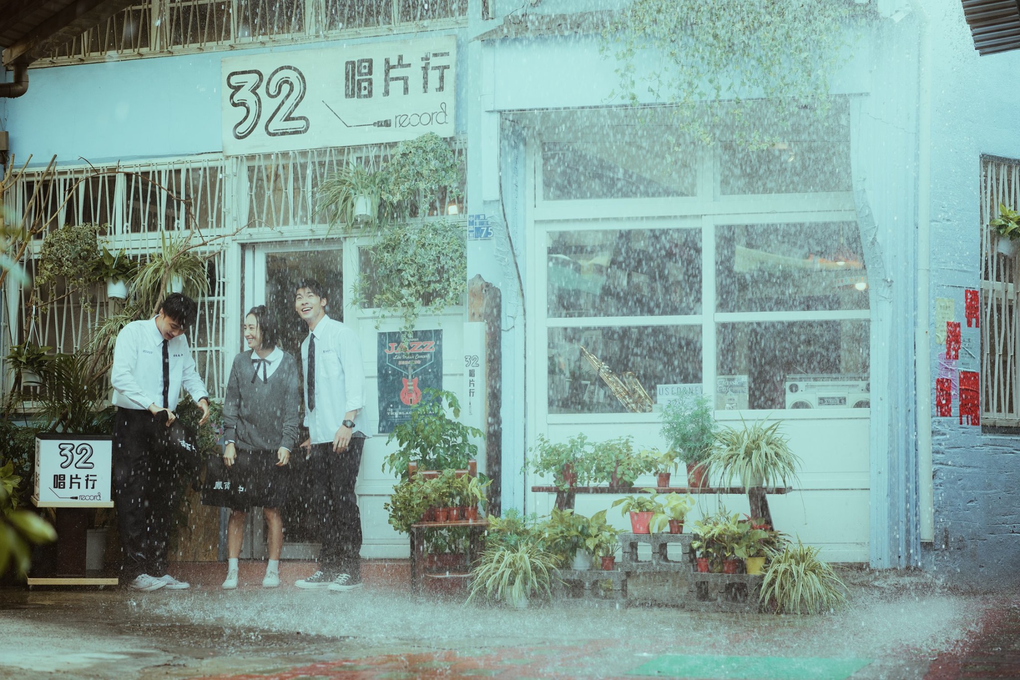 《想見你》32唱片行：台南小半樓聖地巡禮，穿越時空的意外邂逅