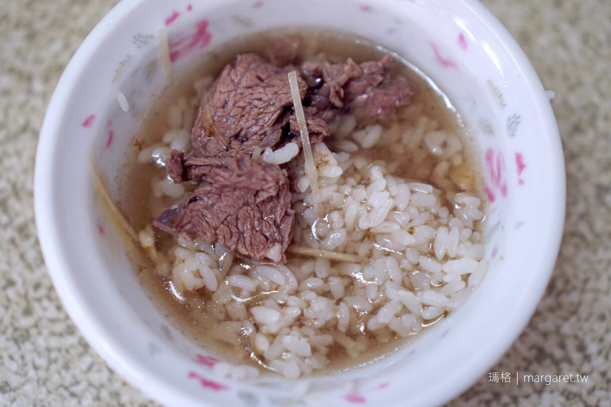 圓環牛肉湯。台南早午餐日常｜學在地人湯泡飯