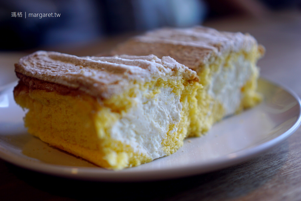 幸福山丘HappyHill。甜點烘焙坊｜可眺望嘉義市的景觀餐廳。知名桐花IG熱點