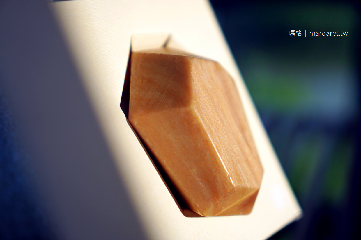 樟之物語。活力幻顏精華皂｜牛樟芝精華入皂。針對不同膚質開發的森林系潔膚好物