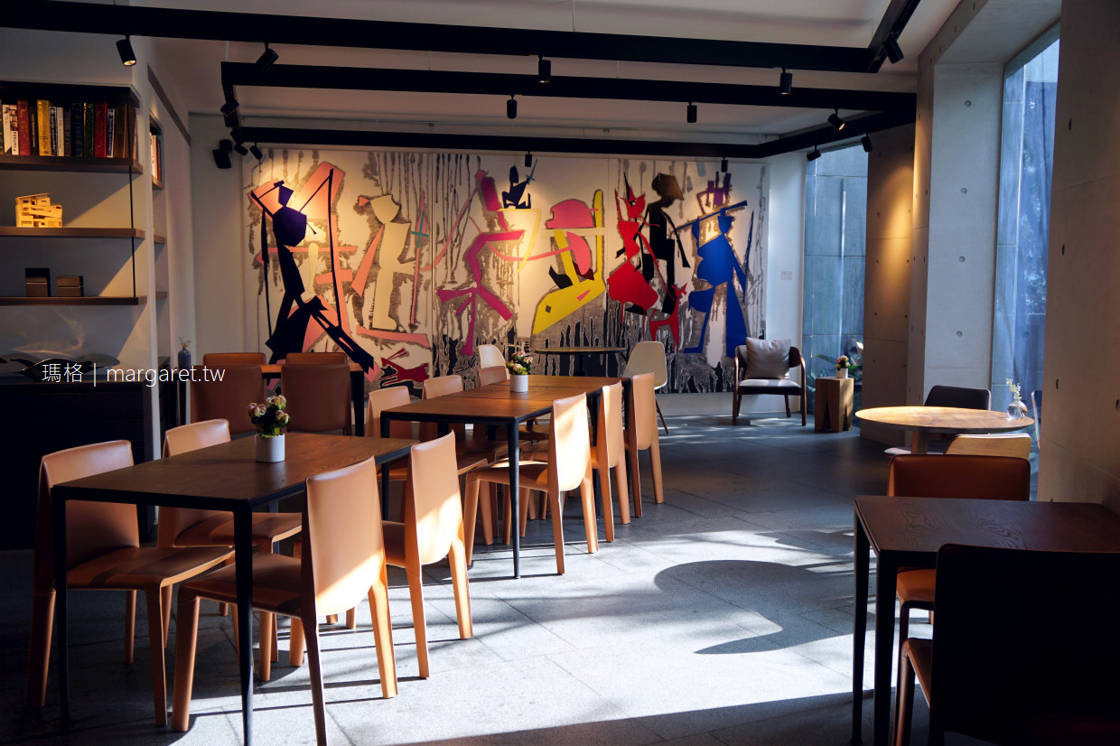 Terroir La Vie 泰勒瓦生活。嘉義豪宅咖啡館｜自家麵包烘焙坊。二樓是藝廊空間