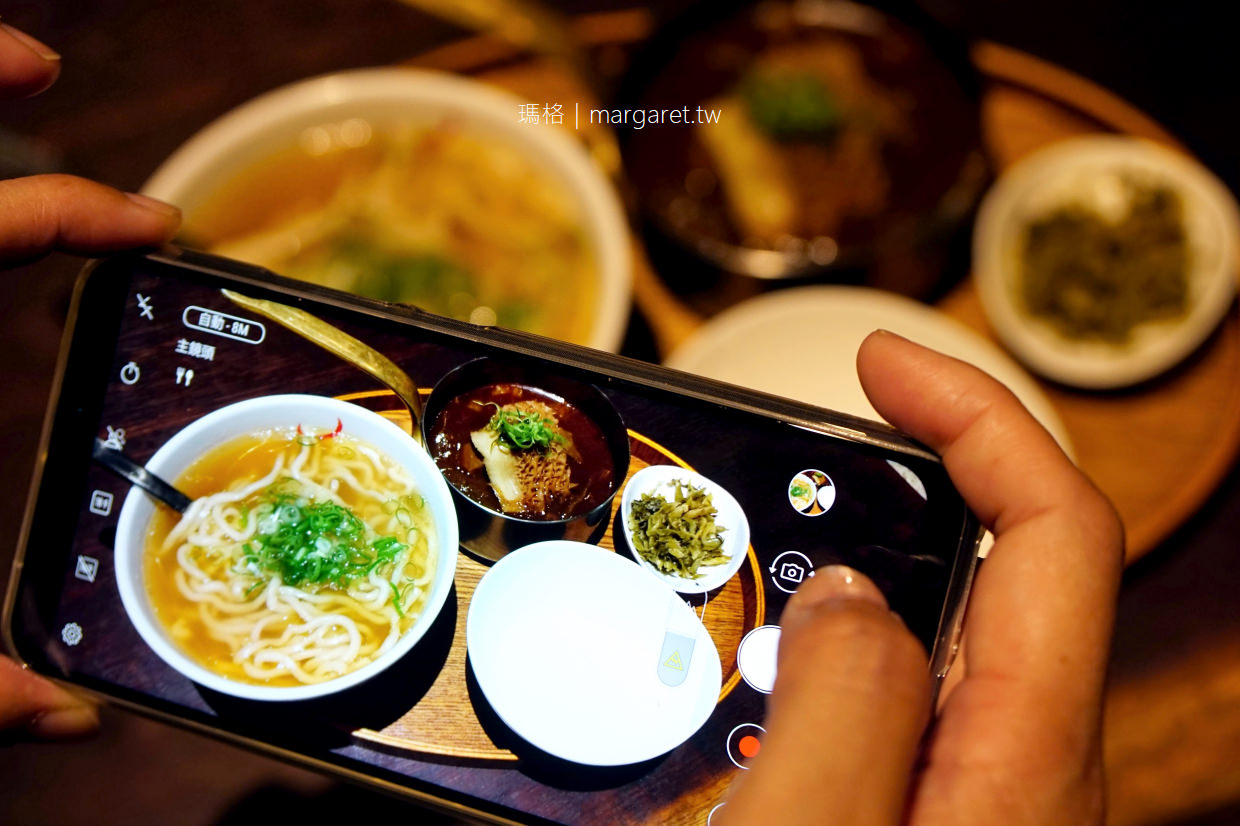 ZenFone 5手機食遊記。台北米其林必比登8家牛肉麵PK｜AI智慧雙鏡頭，越拍越懂你｜鳥取砂丘超廣角壯闊實拍