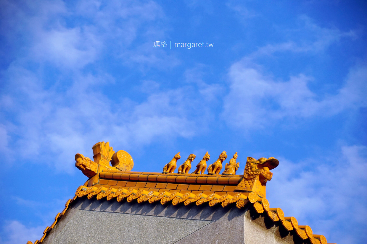 白河大仙寺。以台灣檜木建造的三寶殿｜台南市定古蹟