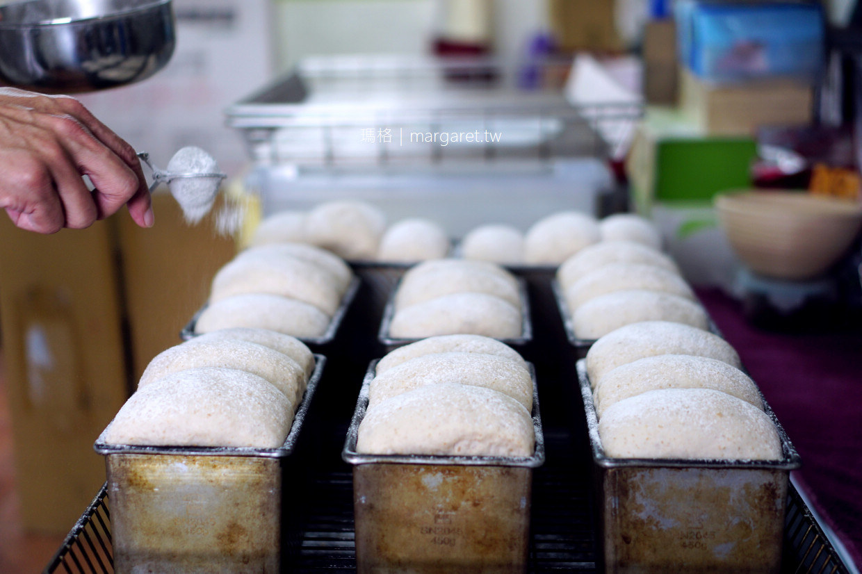 知本山上有家麵包店。預約才吃得到｜隱世老宅、黑膠、麵包、咖啡