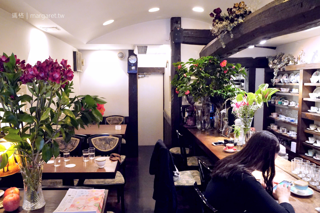 日本橋。Cafe Apple｜充滿花香的咖啡館。餘韻綿長的藍山咖啡