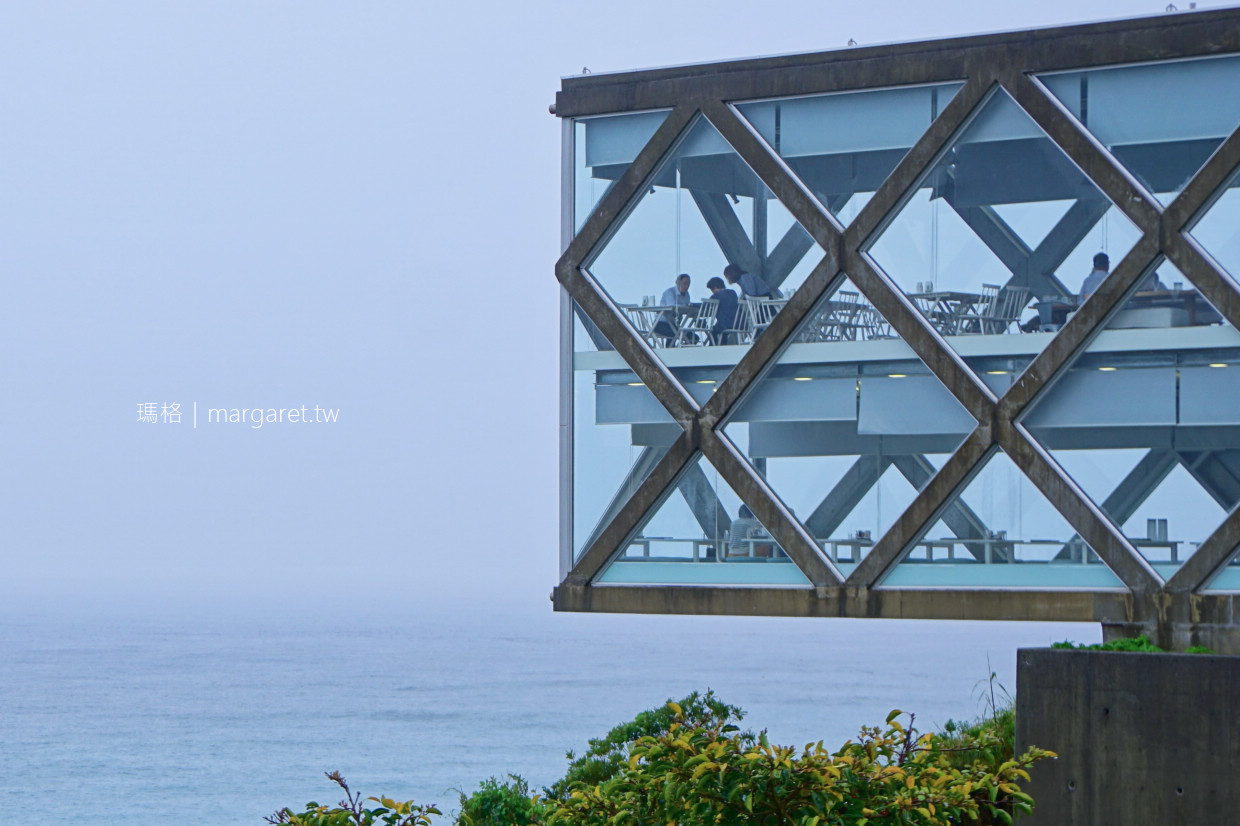 Sea House絕景咖啡館。高知的海角天涯｜懸浮於崖上、融入海天的透明建築｜交通方法