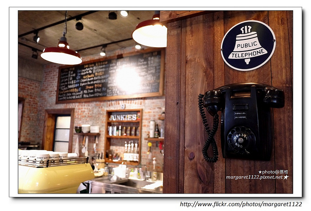 【台北好咖啡】Café Junkies小破爛咖啡館~泛民生社區的美式復古風
